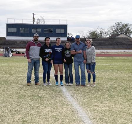 #3 Erin Dudgeon, escorted by Chris Howell, Candace Dudgeon, Zandalin Dudgeon, Jason Dudgeon &amp; Jessica Findley