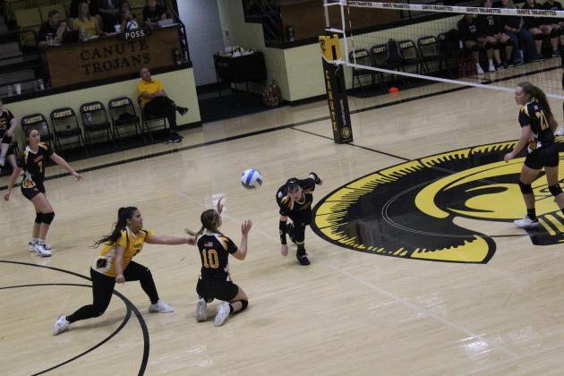 Canute Trojanettes Volleyball