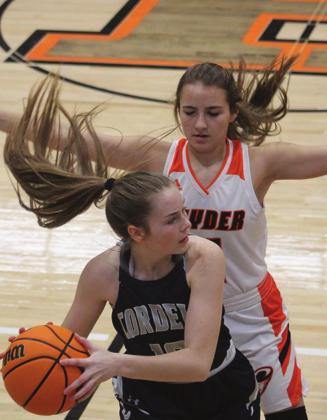 Lady Devils Lose To Navajo, Snyder As Season Winds Down