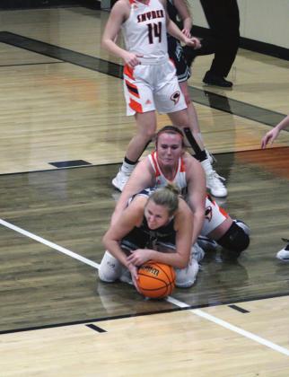 Lady Devils Lose To Navajo, Snyder As Season Winds Down
