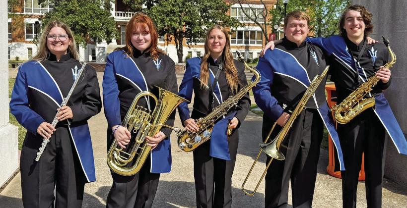 Senior band members Candice Wilson, Savannah Hendricks, Morgan Dixon, Samuel Lindsey, Turner Jones