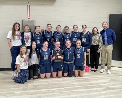 Front row, L-R Peyton Ellerman, Jacy Webb, Mylee Brunker, McKinley Moore, Calliy Walker, Tralynn White Back row, L-R Kyndal Norris, Birdie Brown, Diane Palmerton, Eva Rennison, Mackenzie Rich, Brylie Reeves, Rylee Larsen, Emma Holman, Assistant Coach Kendi Spradlin, Head Coach Colby Love PHOTO BY BROOKLYNN PEEK