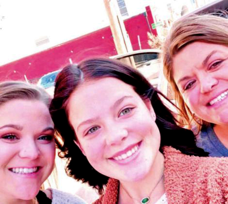 Jennifer with her daughters Aubreigh (left) and Averie (center). CONTRIBUTED PHOTO