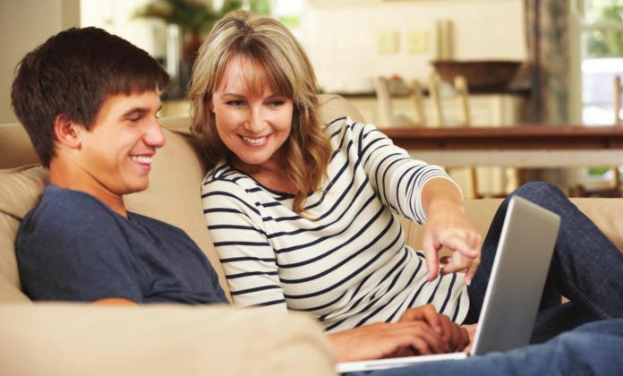 Fall tips to kick start the financial road to college