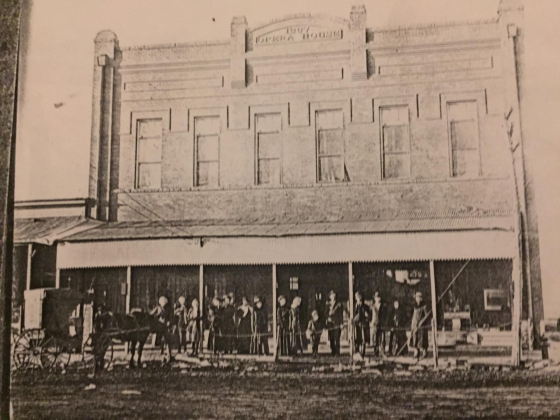 Dixie Opera House, circa 1907.
