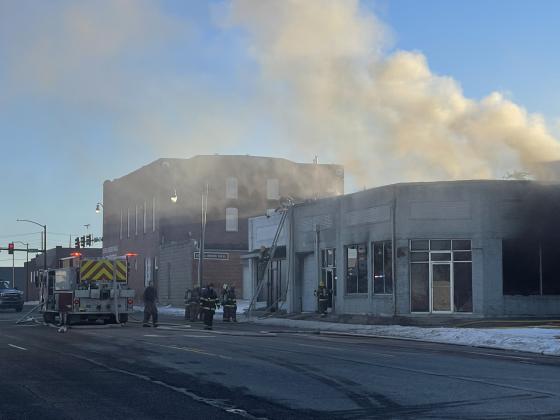 Local structure fire damages business