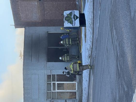 Local structure fire damages business