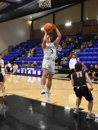 Blaine Larsen, Basketball