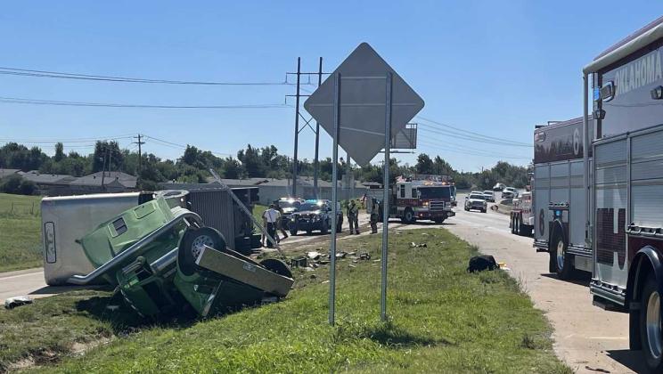 Driver escapes injury when local cattle truck overturns in Oklahoma City