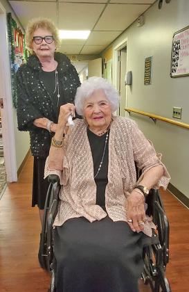 Cordell Nursing and Rehab staff host Thanksgiving Dinner