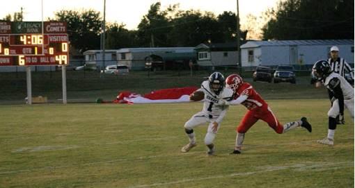 Hinton Comets Shoot Past Blue Devils, 20-7