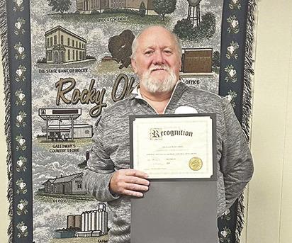 David Jones accepts the Honorable Mention Award