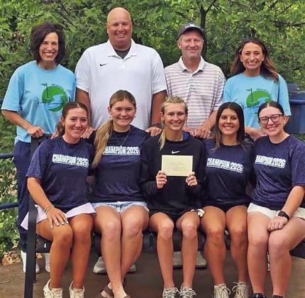 Back row: Lynn Burrows, Cordell Golf Coach John Williams, MaCrae Brunker, Brooke Burrows Higgins. Front row: Mackinlee Brunker, Kilie Rasmussen, Birdie Brown, Rylee Kelly, and Mylee Brunker