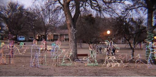Cordell Chamber Celebrates Christmas In The Park