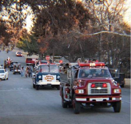 Cordell Chamber Celebrates Christmas In The Park