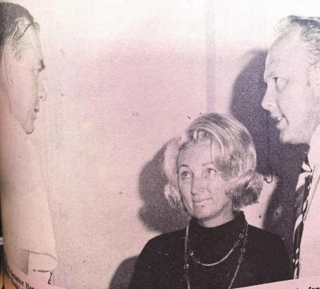 United States Senator Henry Bellmon, left, chatted with Mrs. Tisdal Jones of Cordell and Pat Hancock of Mt. View, Republican candidate for senator in this district.
