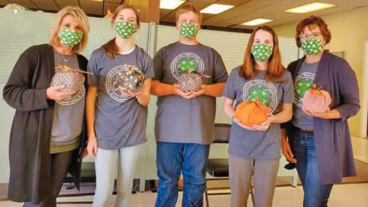 4-H members participate in West District conference