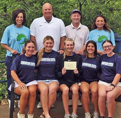 Back row: Lynn Burrows, Cordell Golf Coach John Williams, MaCrae Brunker, Brooke Burrows Higgins. Front row: Mackinlee Brunker, Kilie Rasmussen, Birdie Brown, Rylee Kelly, and Mylee Brunker