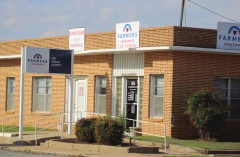 Lee Gregg’s office on Market Street in Cordell Bob Henline | The Cordell Beacon