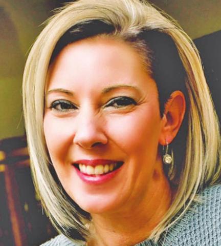 Edward Jones branch Office Administrator receives prestigious Spirit of Caring Award